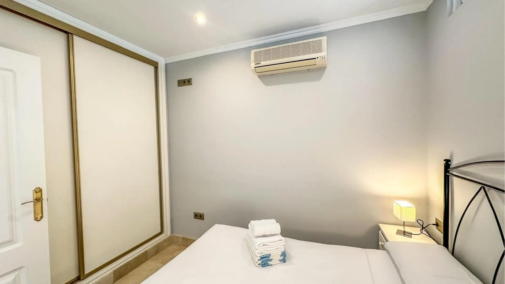 Apartment Casa Paraiso - Primera Linea De Playa Torremolinos Spain